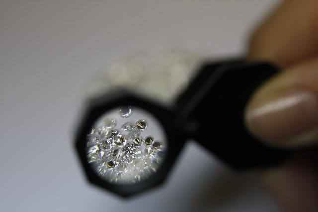 グリーンアベンチュリン意味と効果は？浄化方法とお手入れ方法も紹介
