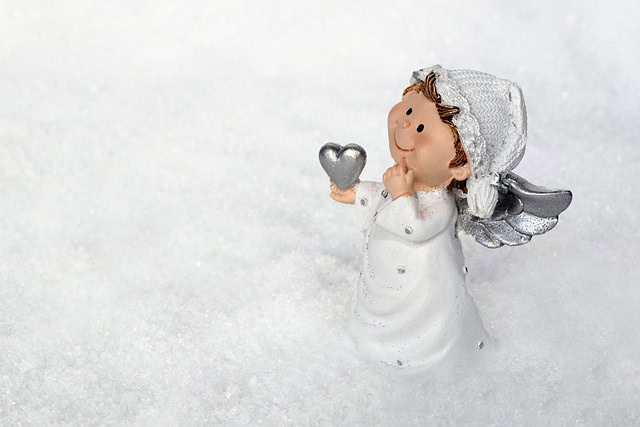 エンジェライト意味は許し?相性の良い石の組み合わせは?