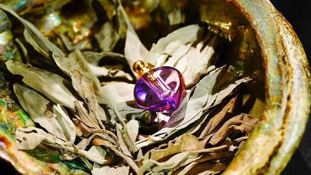 ケープアメジストのスピリチュアルな意味と効果!偽物の見分け方は?